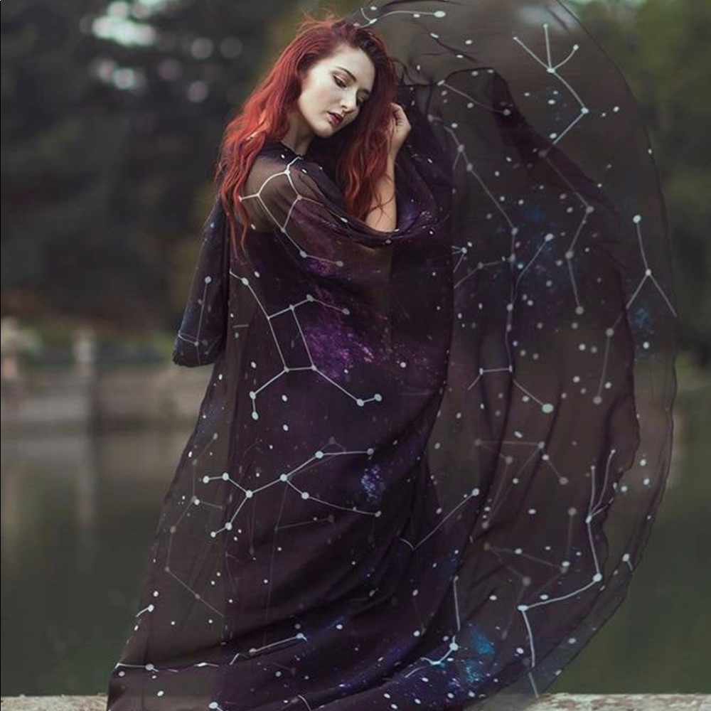 Constellation Cape - Picture 2 of 4